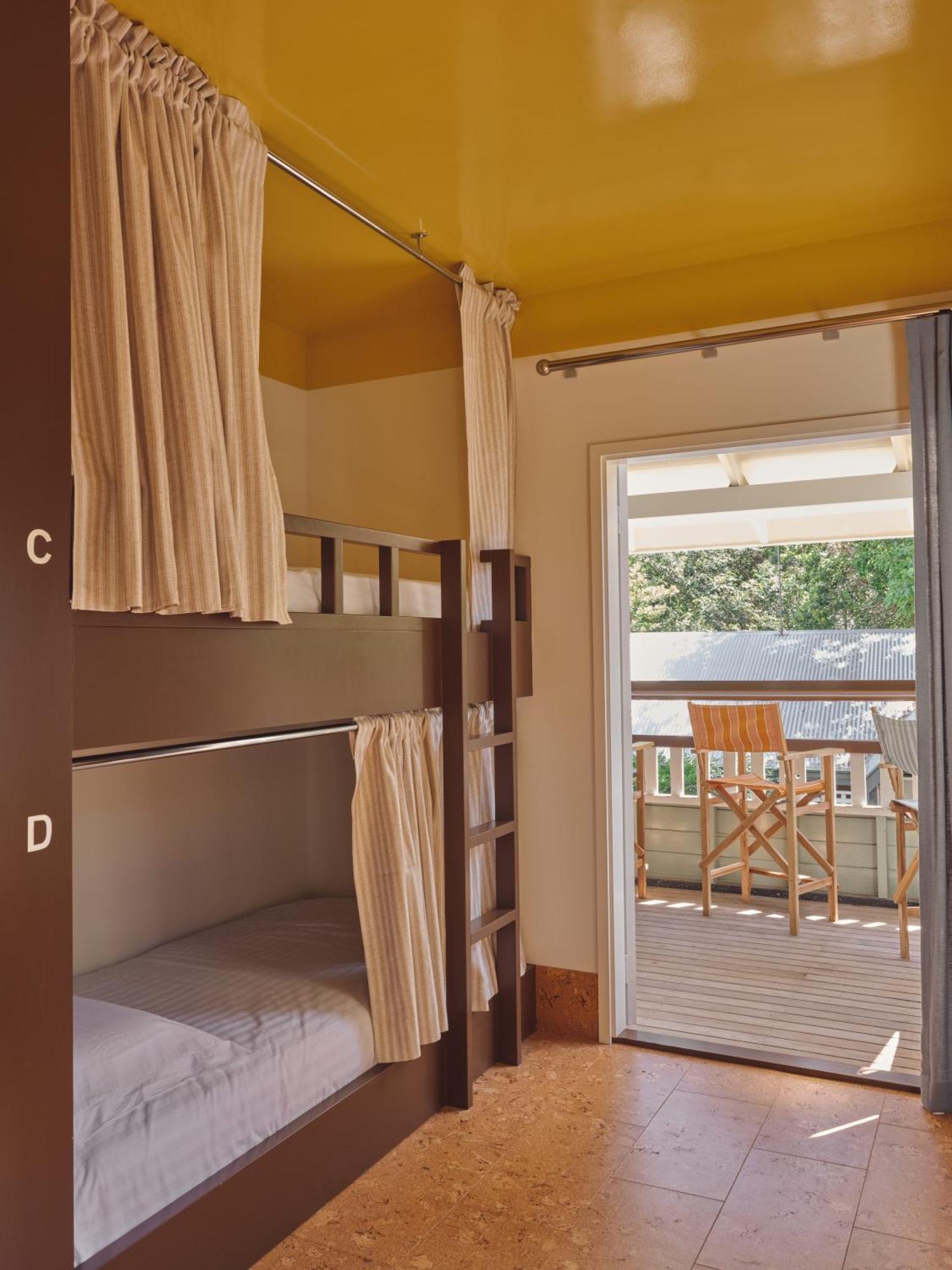 Halse Lodge ヌーサヘッズ エクステリア 写真