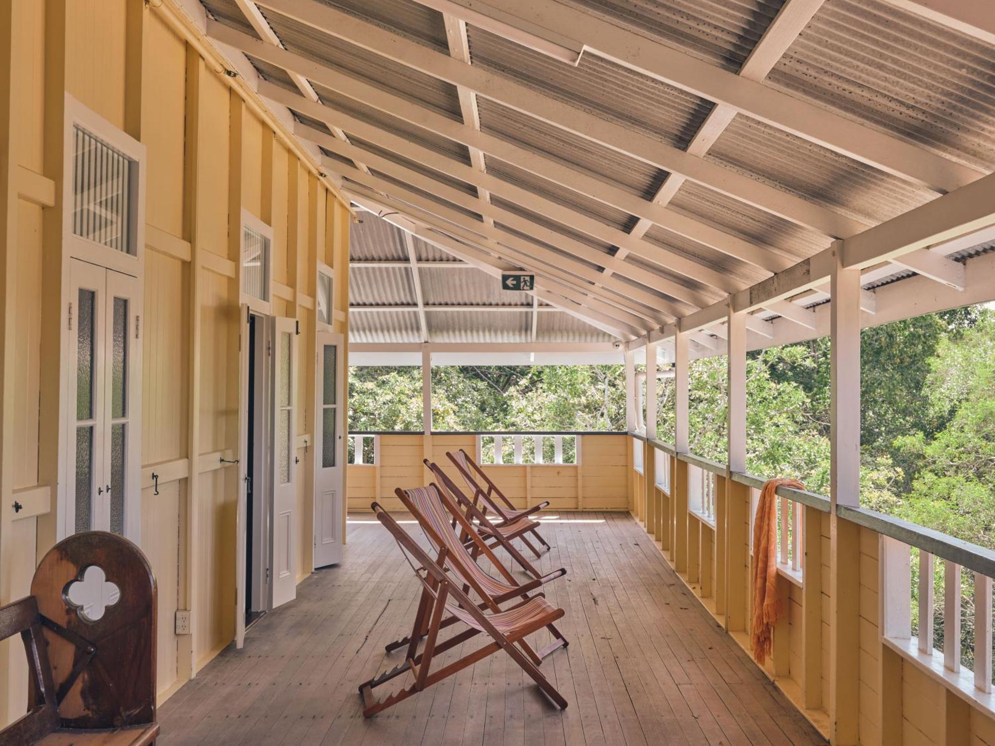 Halse Lodge ヌーサヘッズ エクステリア 写真