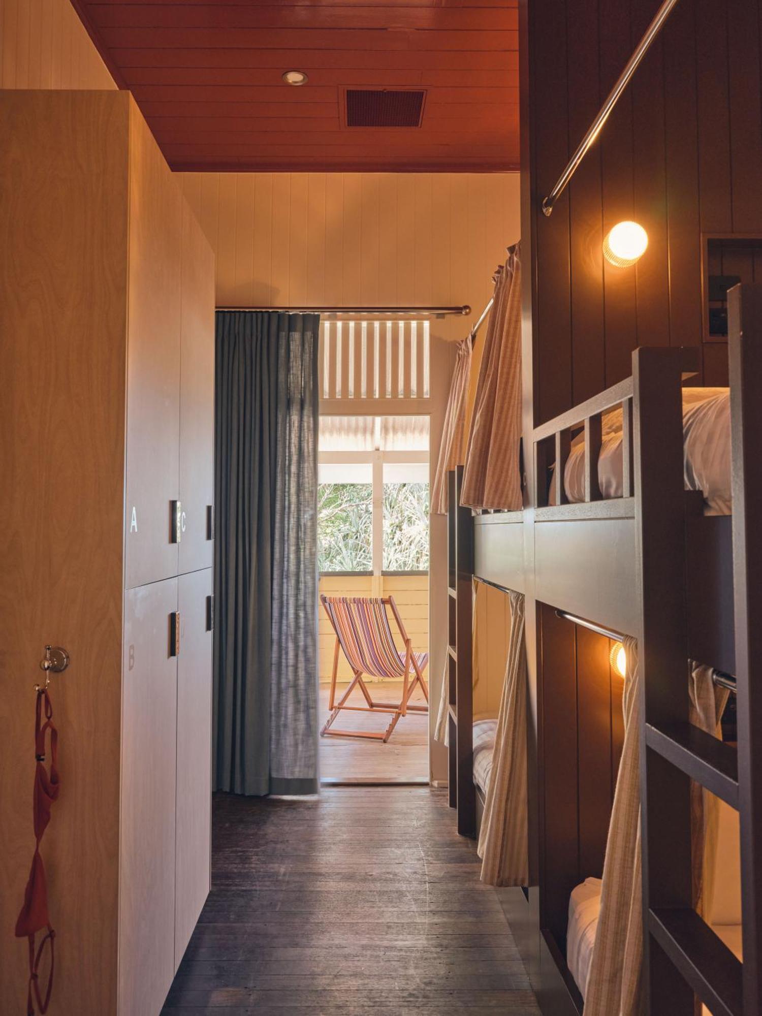 Halse Lodge ヌーサヘッズ エクステリア 写真