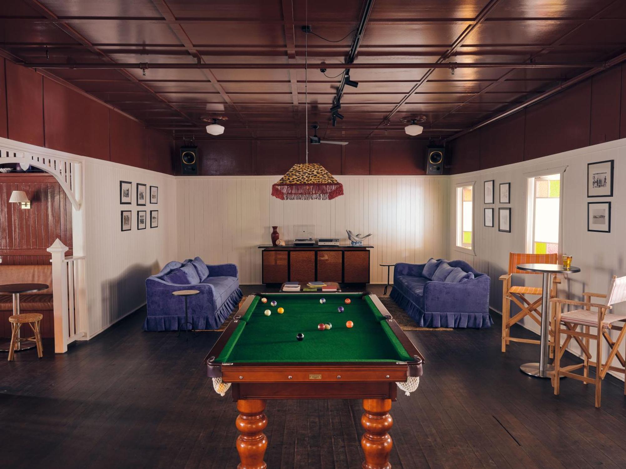 Halse Lodge ヌーサヘッズ エクステリア 写真