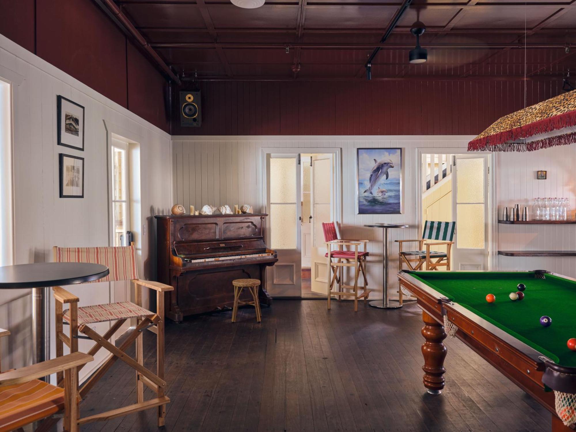 Halse Lodge ヌーサヘッズ エクステリア 写真