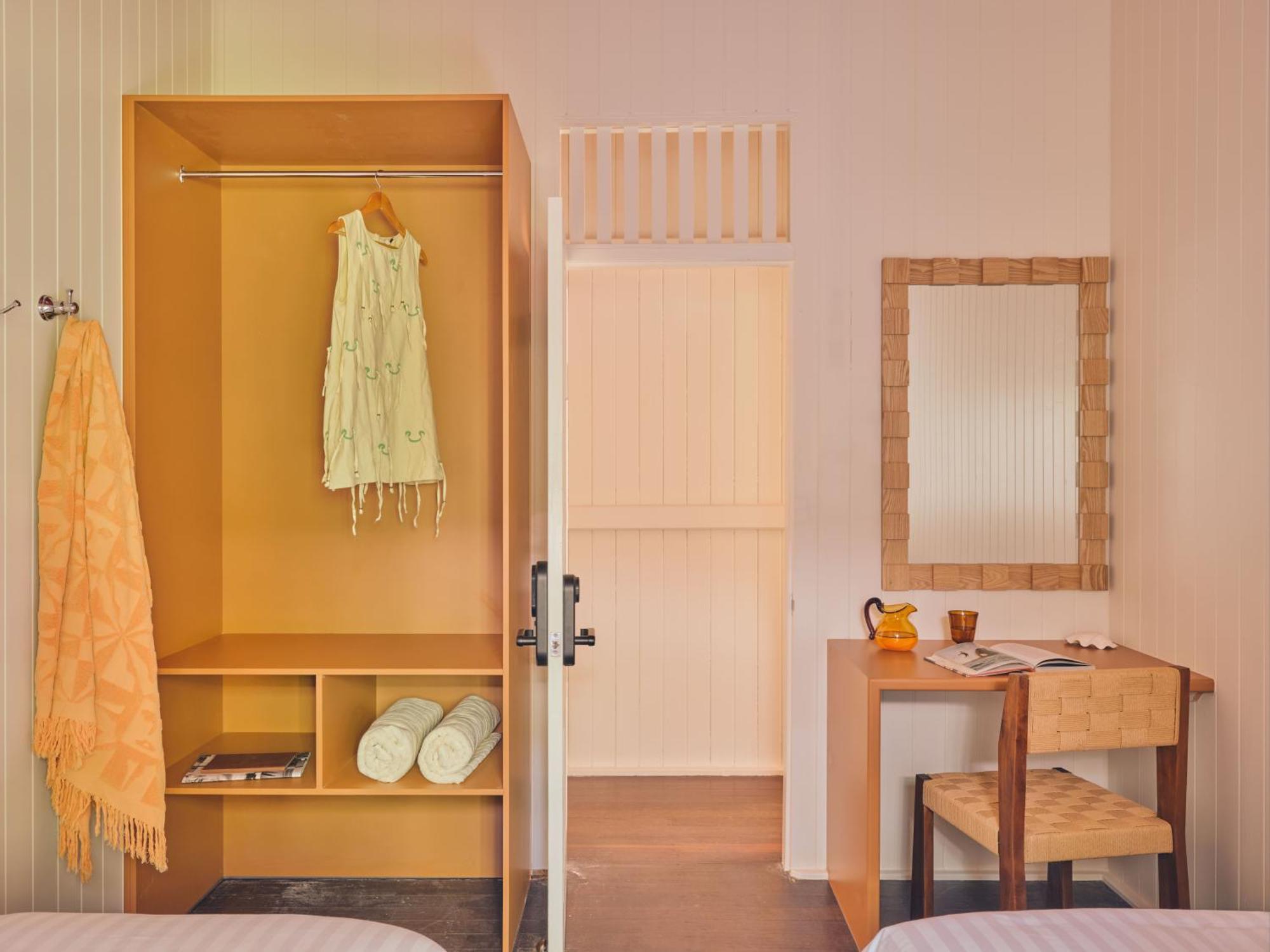 Halse Lodge ヌーサヘッズ エクステリア 写真